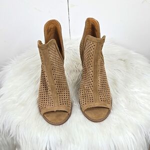 Lucky Brand open toe shoes